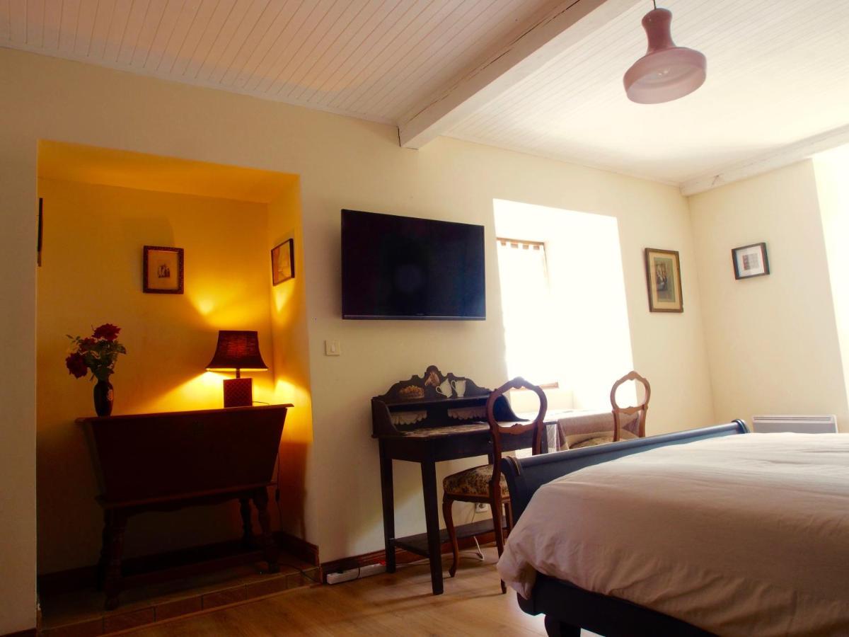 Bed and Breakfast Le 7 Des Tonneliers Castelfranc Exterior foto